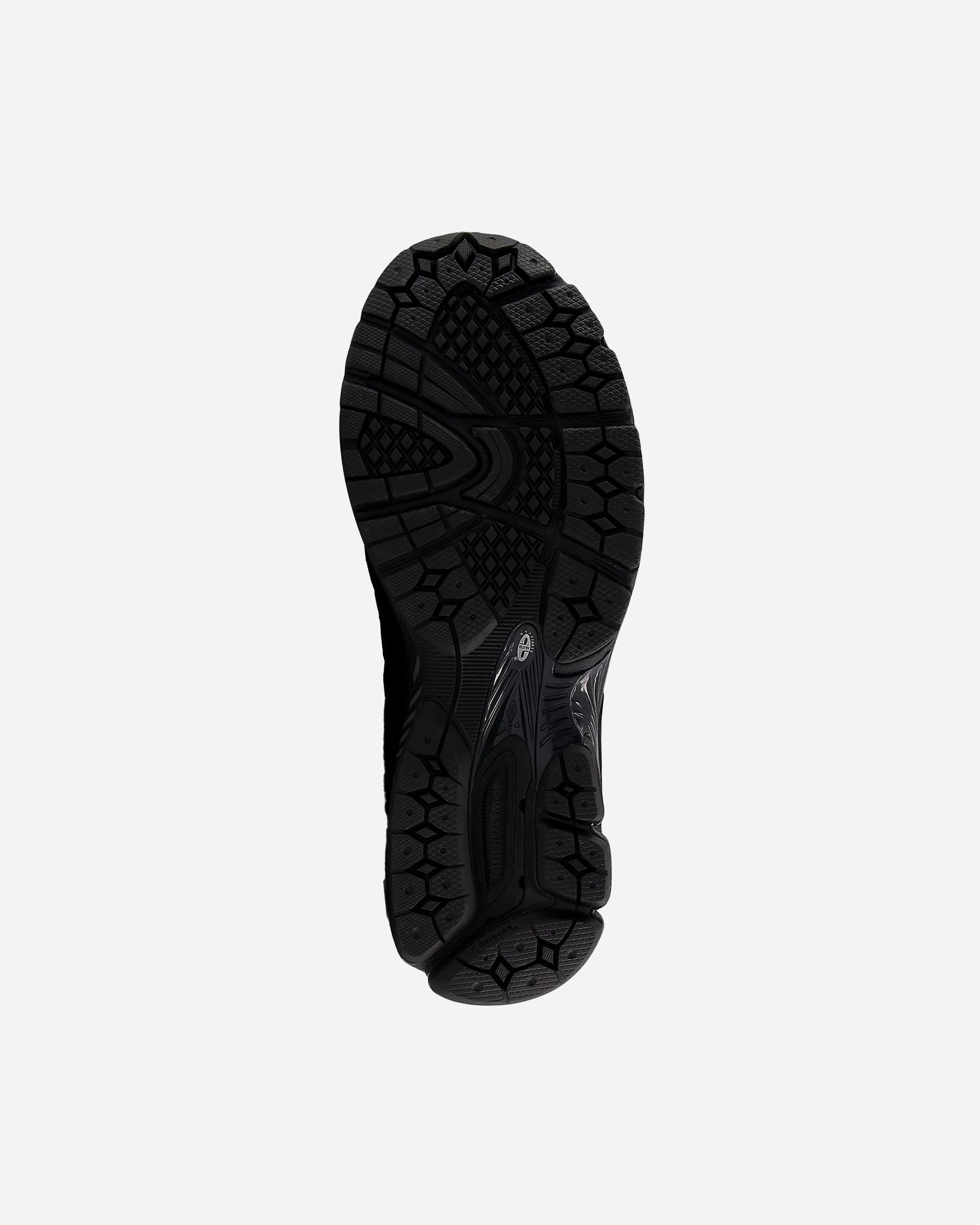 New Balance 2002DX Protection Pack GORE-TEX Black