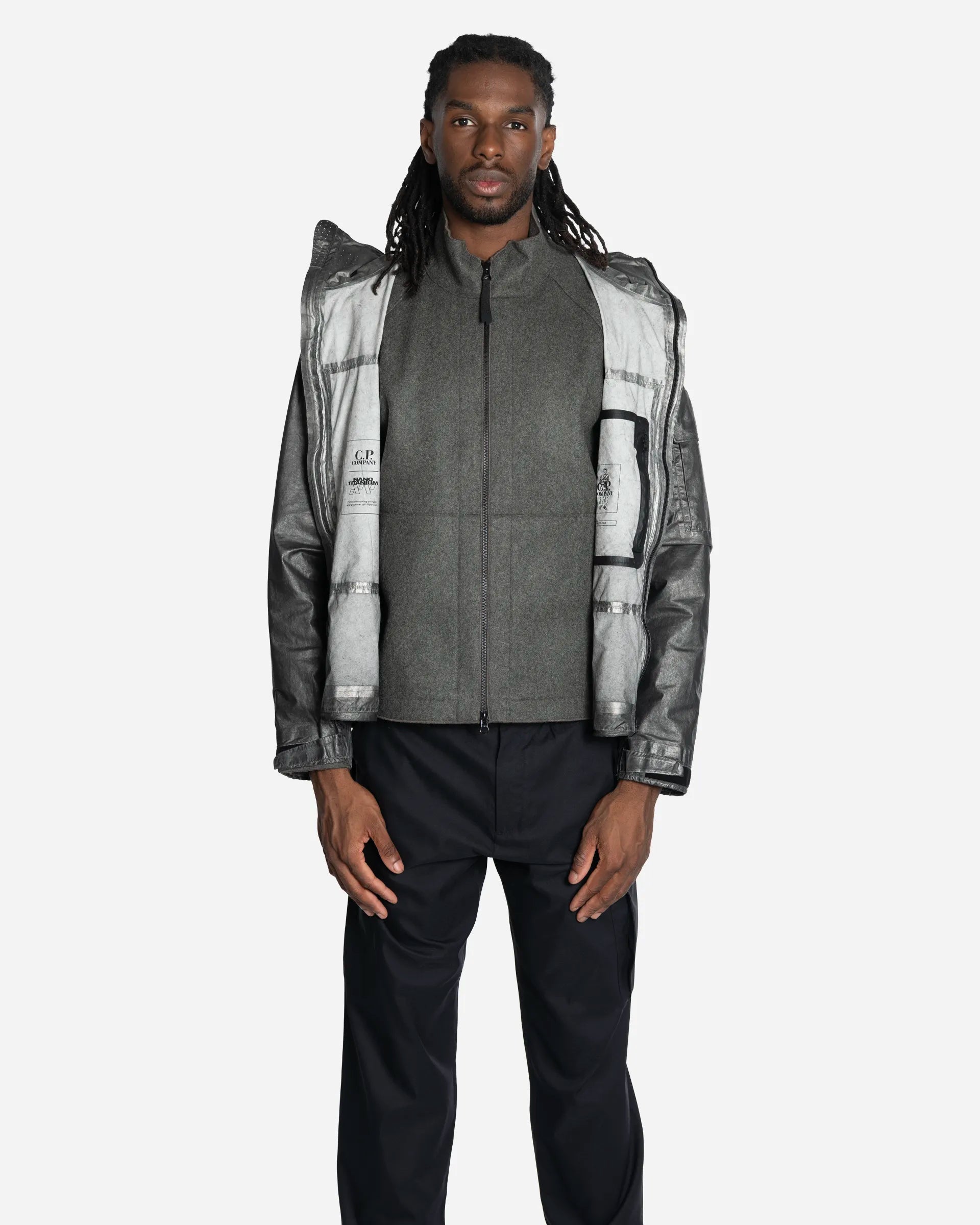 Veste mi-saison en nano-titane