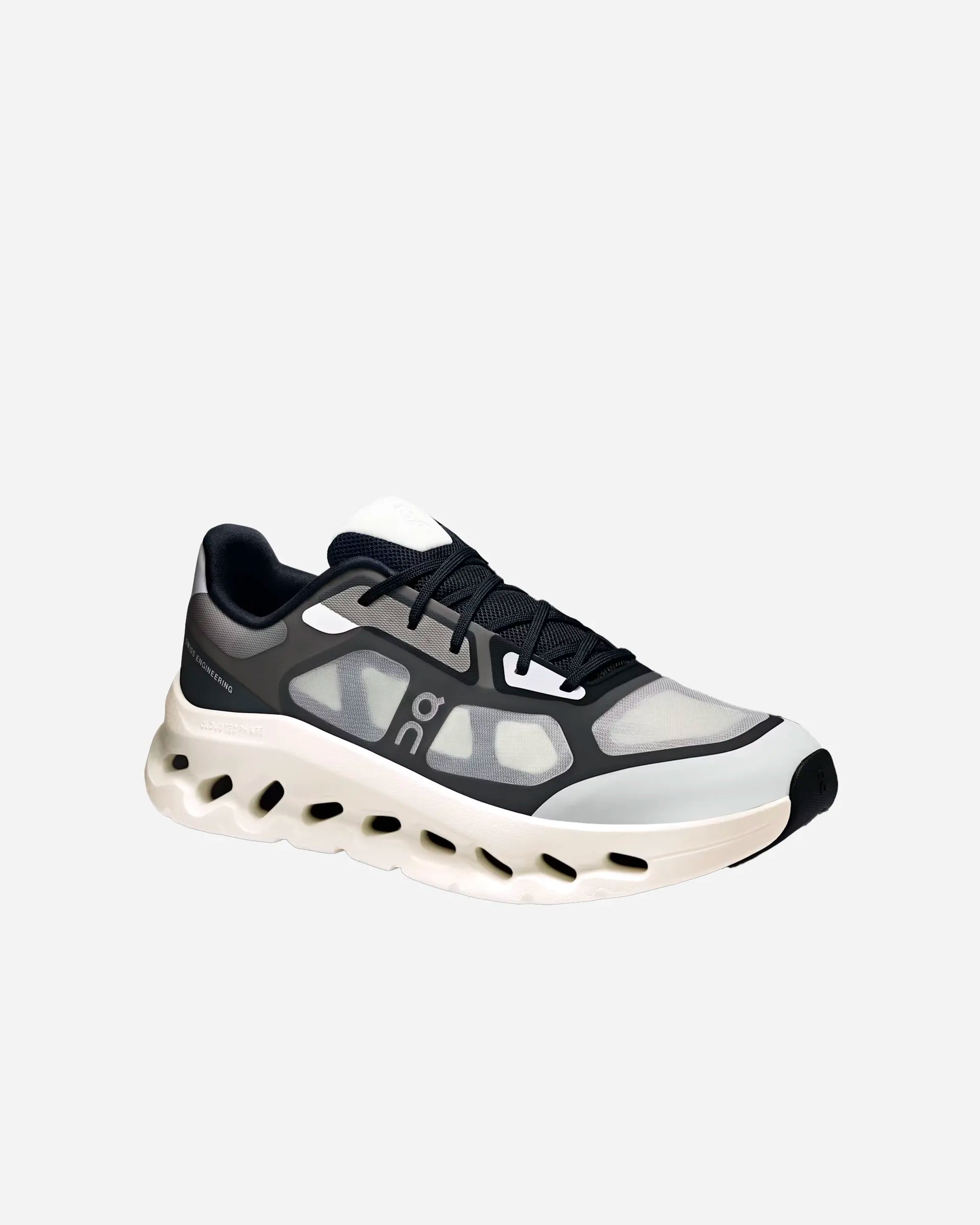 Cloudtilt Remix Black/Ivory