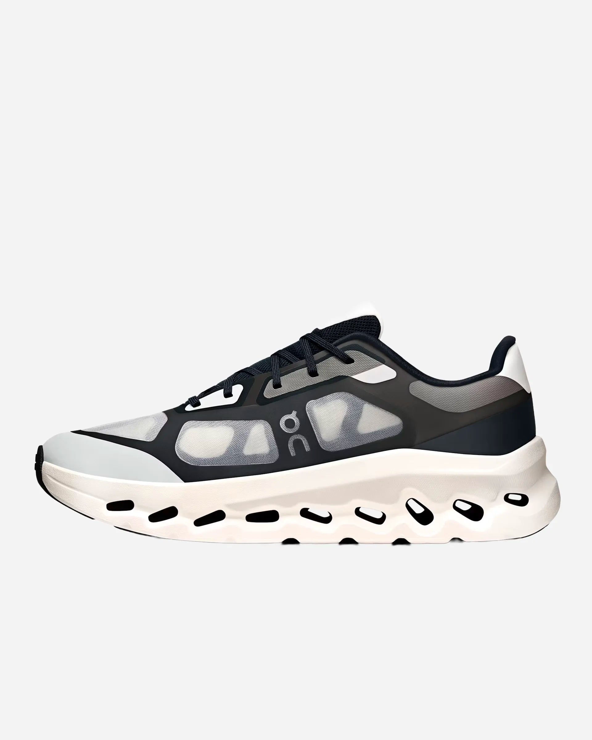 Cloudtilt Remix Black/Ivory