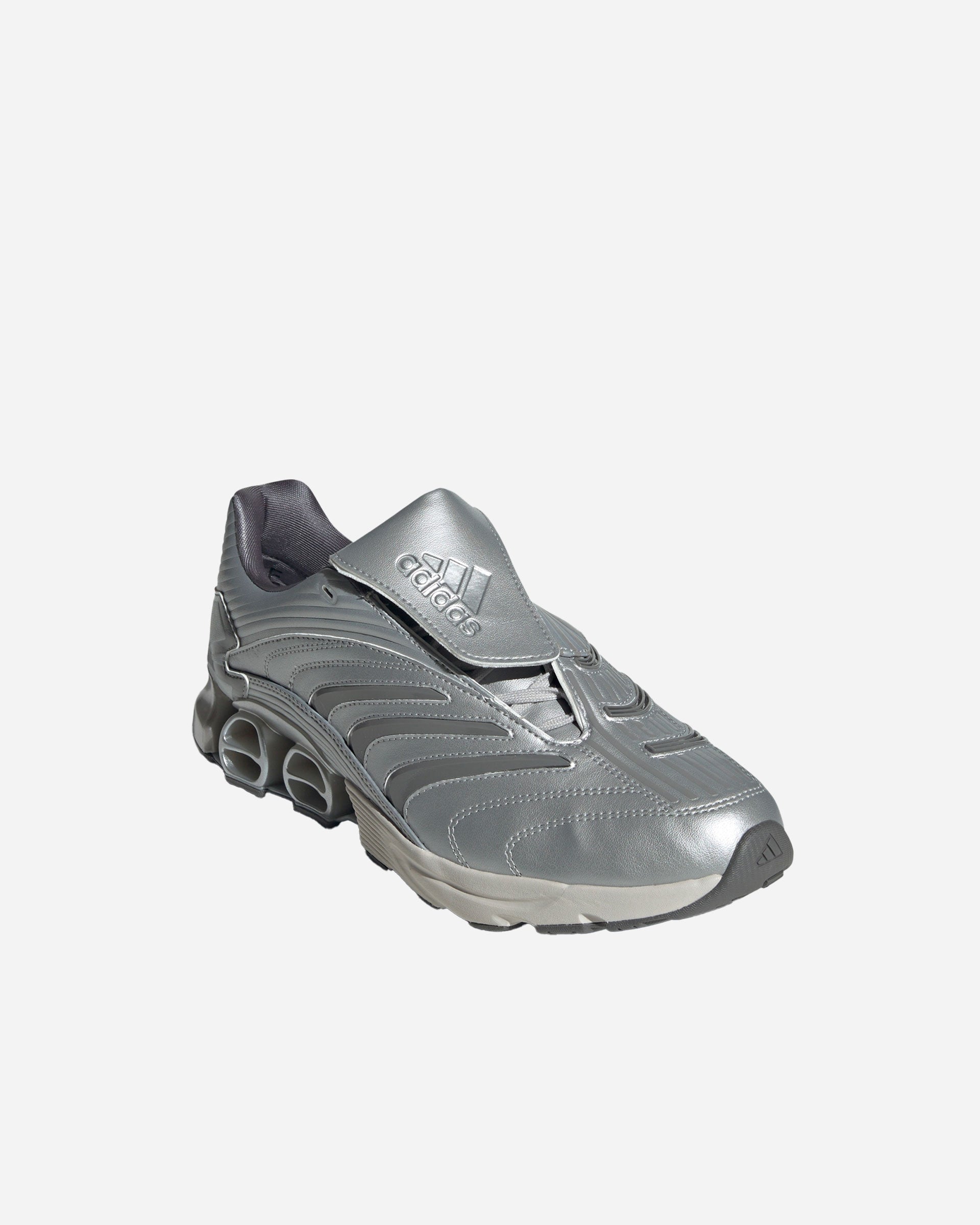 Predator Megaride Metallic Silver - Adidas - Anatolia