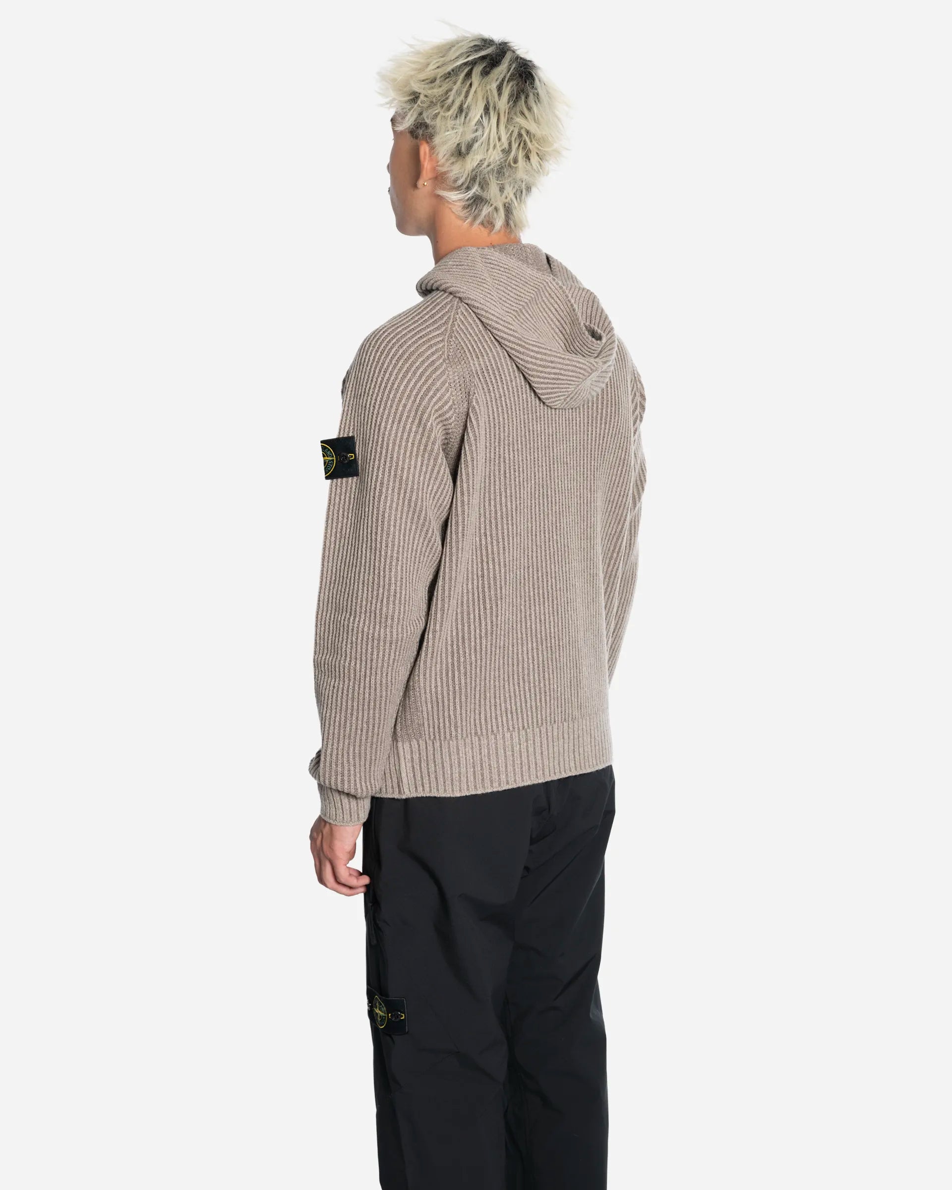 Pull à Capuche Zippé en Cachemire Vanisé Biscuit