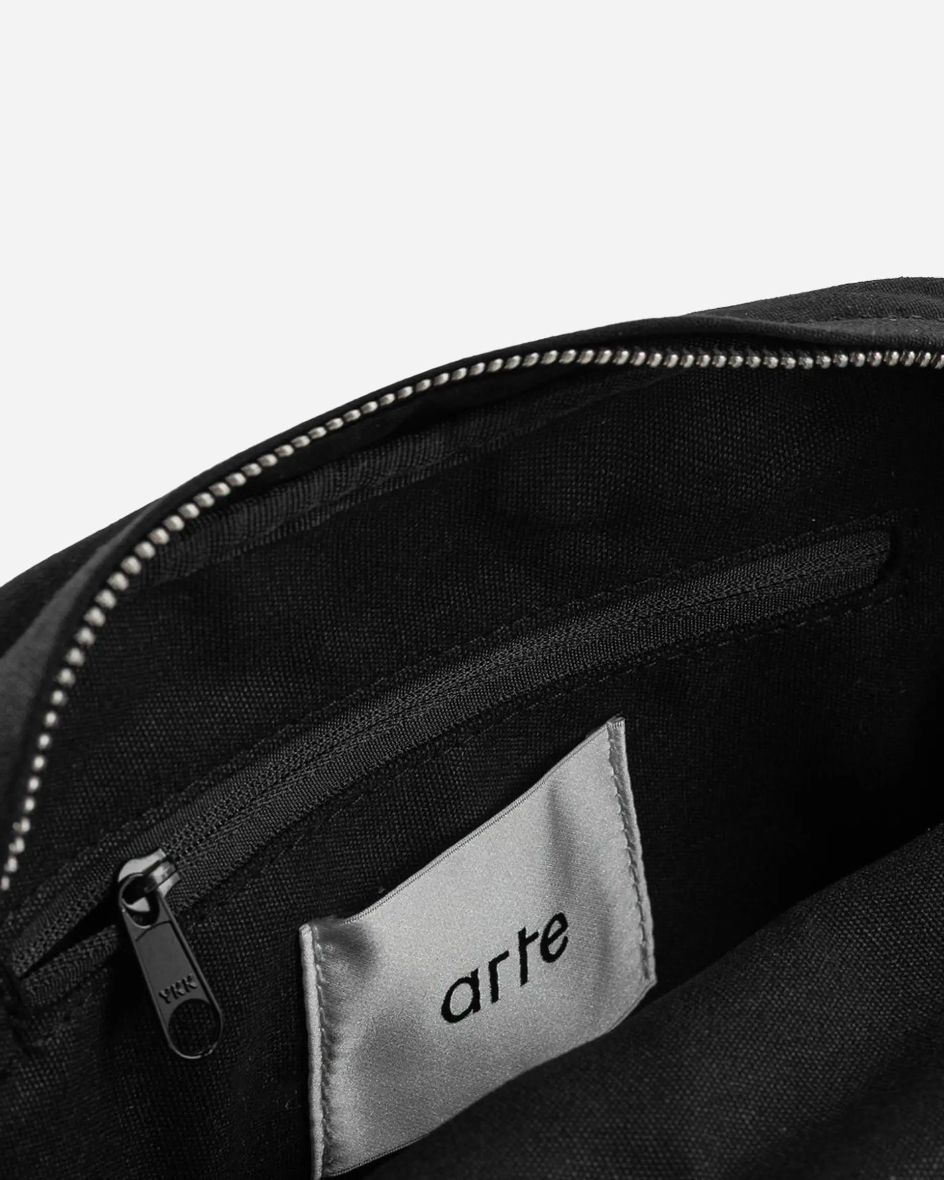 Baka Linen Shoulder Bag