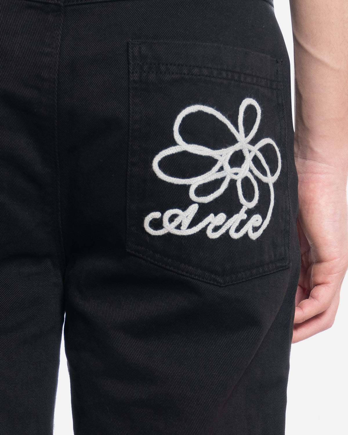 arte marque pantalon poches brodees black flower